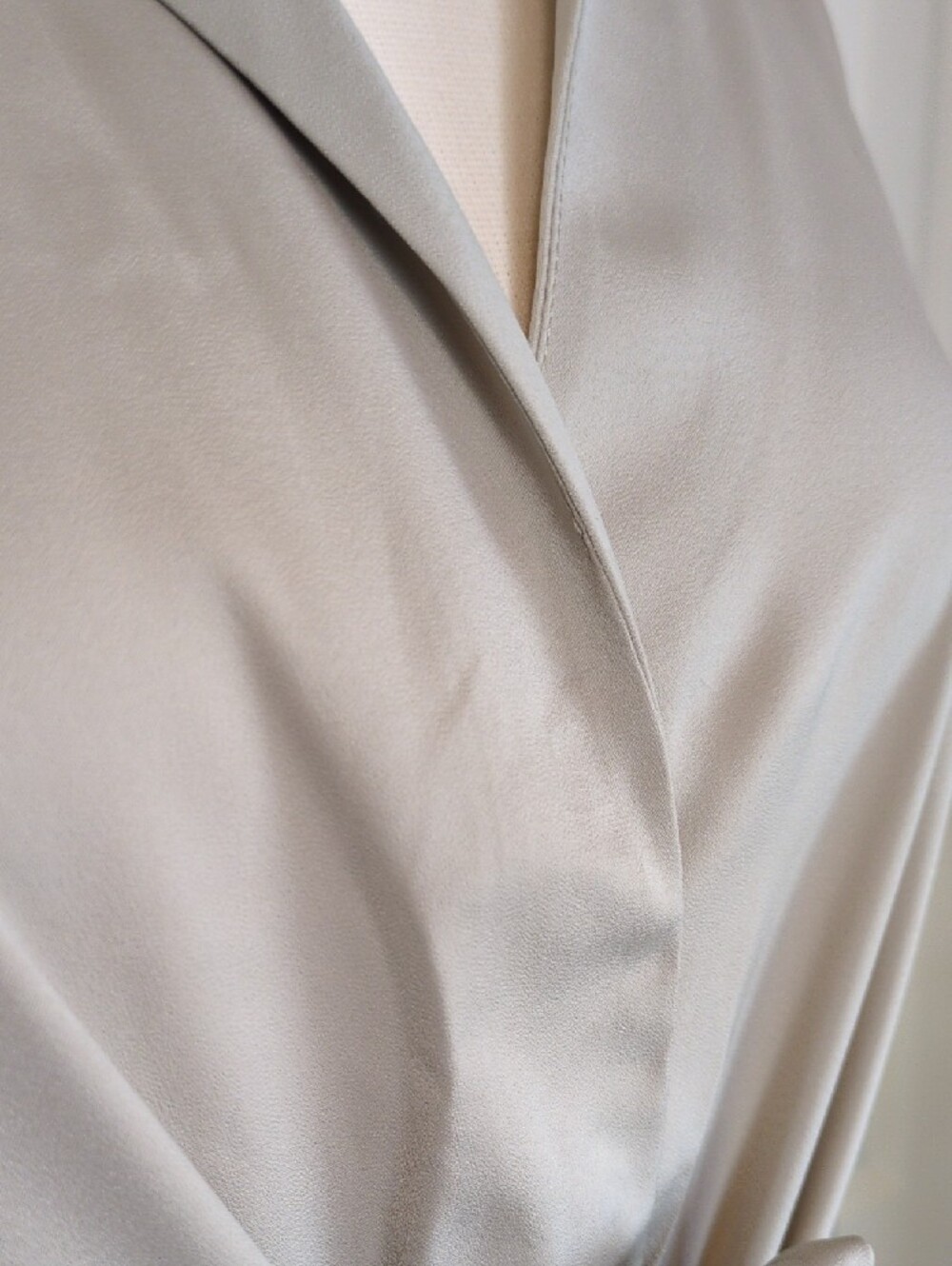 Banana Republic Light Taupe Tie-Waist Shirt Dress - Picture 4 of 12